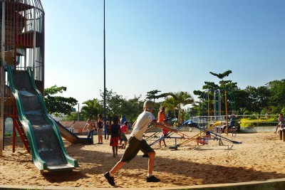 O parque municipal fica na Vila Roma e dispõe de playground amplo